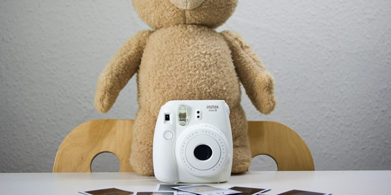チェキ(instax mini 8)の明るさ調整ダイヤルで撮り比べしてみた チェキ(instax mini 8)の明るさ調整ダイヤルで撮り比べしてみた