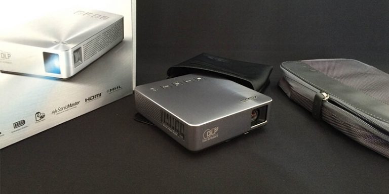 おしゃれなモバイルプロジェクター、ASUS S1を試してみたら… おしゃれなモバイルプロジェクター、ASUS S1を試してみたら…