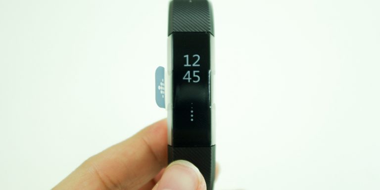 Fitbit Altaが到着!開封してみました Fitbit Altaが到着!開封してみました