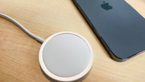 スタジオ-適切-EfwdRR4OYAM-unsplash-1