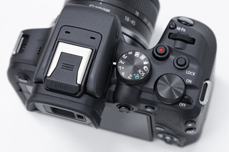 Canon EOS R10実写レビュー。初心者にも優しい操作性とワンランク上の性能を両立させたミラーレス一眼 Rentio PRESS