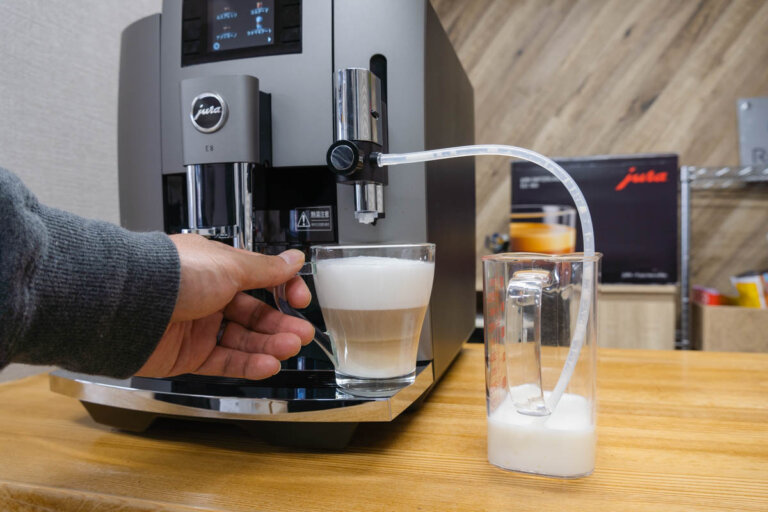 JURA(ユーラ) E8をレビューして分かったメリット・デメリット！初心者でも使いやすい高級エスプレッソマシンでした Rentio