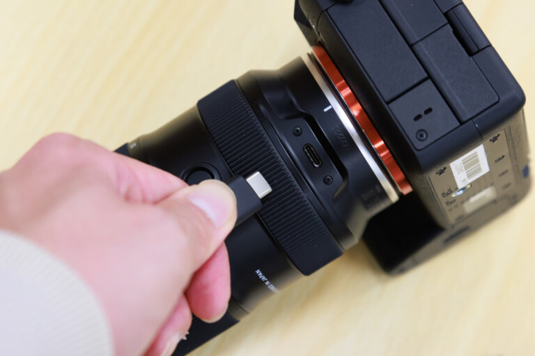 TAMRON Lens Utility Mobileの使い方を徹底解説。スマホでレンズをカスタマイズできる便利アプリ Rentio