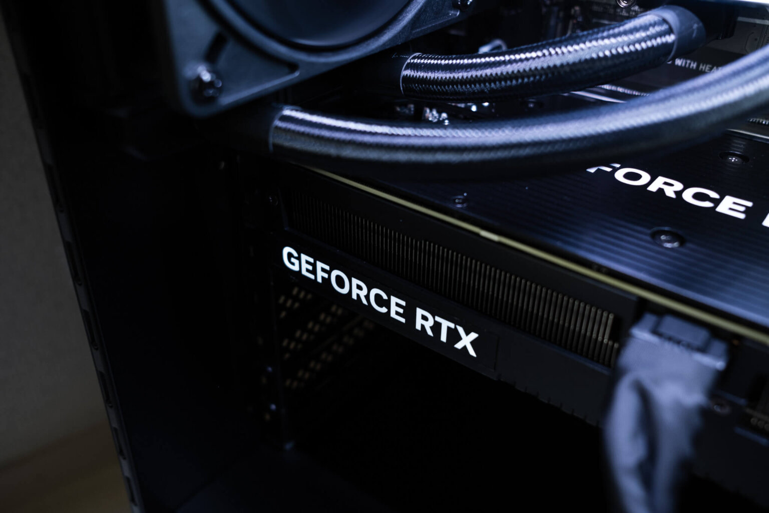 GPUとは？CPUとの違いや5つの選ぶポイントを解説 - Rentio PRESS [レンティオプレス]