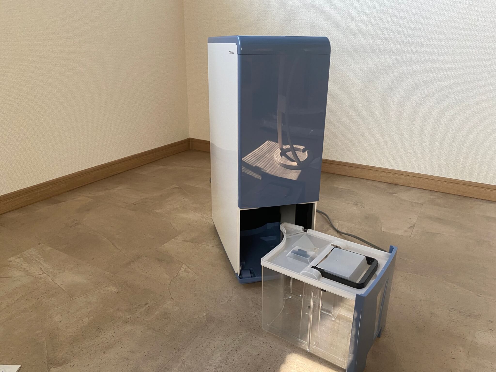 コロナ 衣類乾燥除湿機 BD-H1823-タンク
