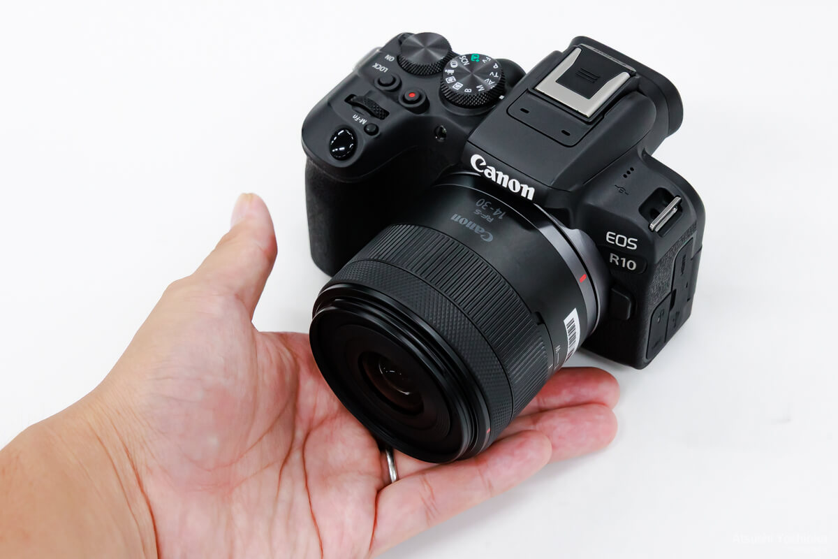 Canon RF-S14-30mm F4-6.3 IS STM PZ 携帯性