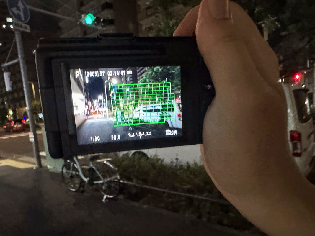 Canon PowerShot V1を実際に使ってみた感想 ◯：片手で気軽に撮影できて、動画と写真の切り替えがスムーズ